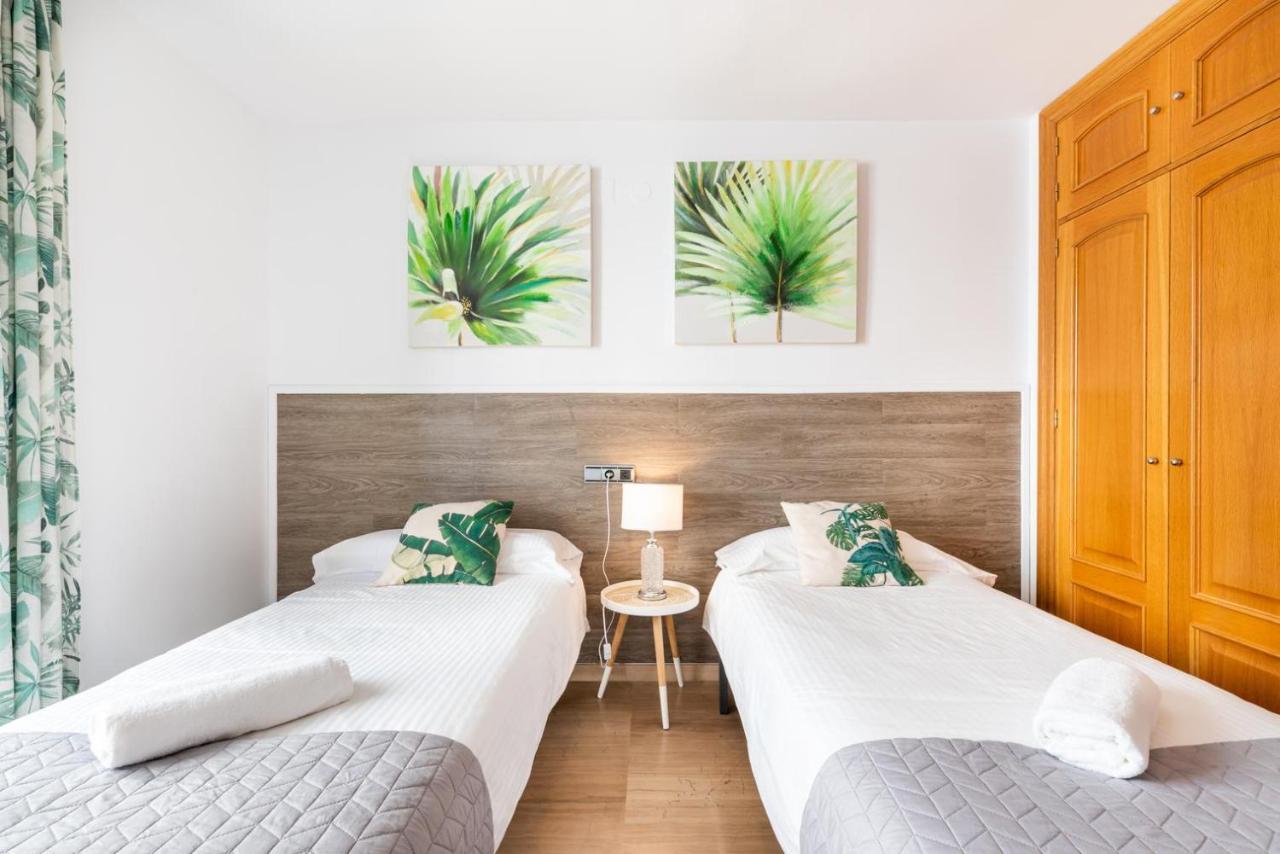 Apartamento Moderno Calle Larios マラガ エクステリア 写真